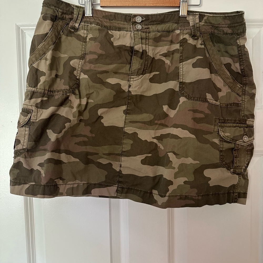 Camouflage Cargo Skort